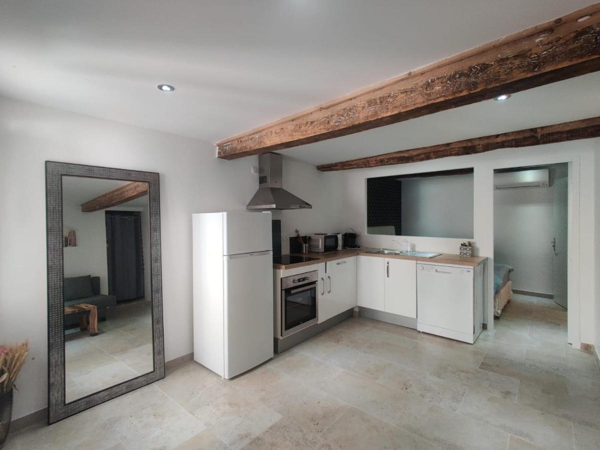 Logement Neuf Centre Du Village Aux Pieds Du Chateau 格里莫 外观 照片