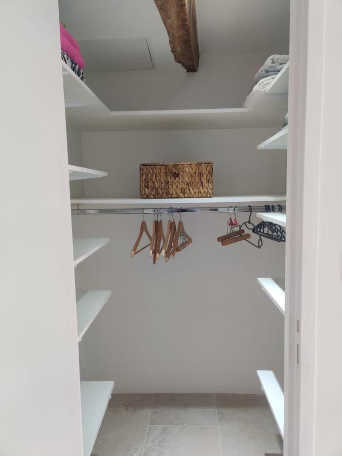 Logement Neuf Centre Du Village Aux Pieds Du Chateau 格里莫 外观 照片