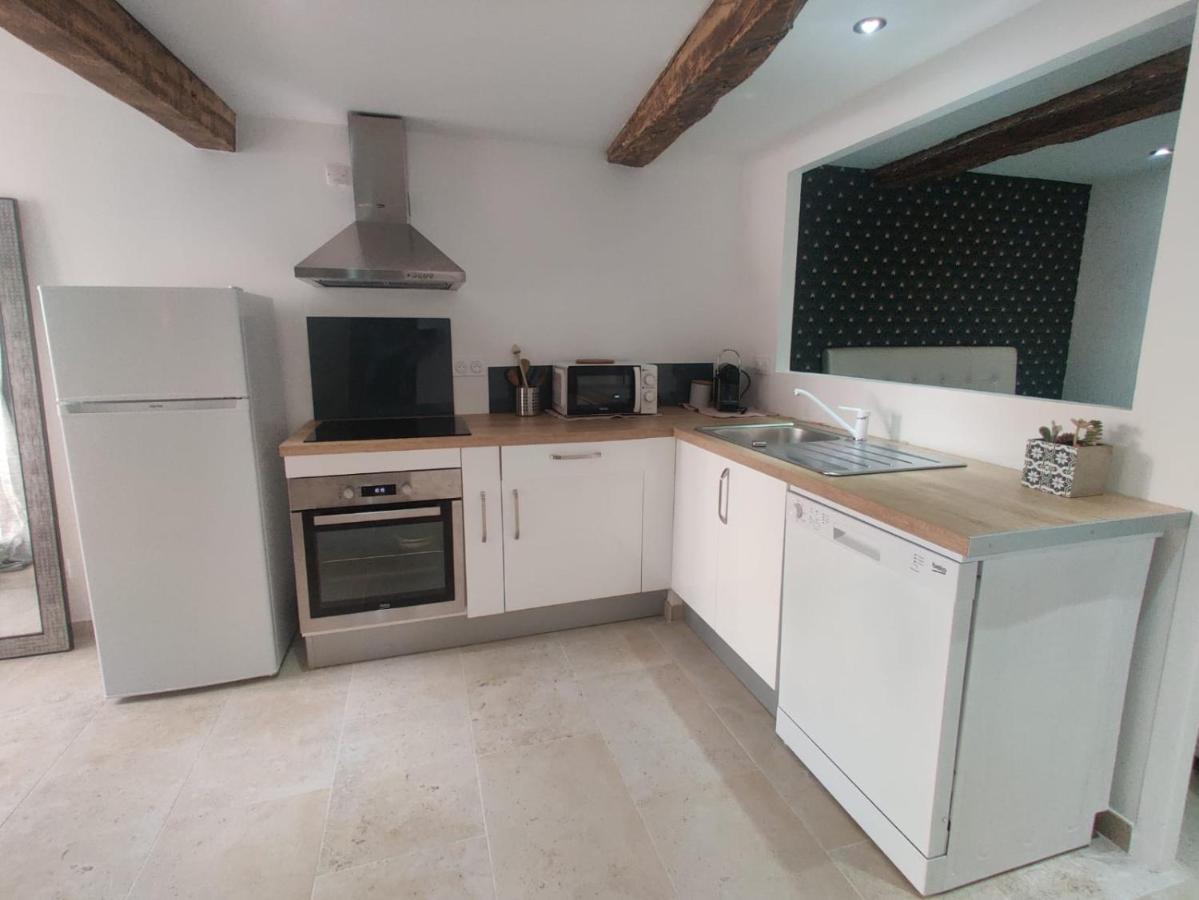 Logement Neuf Centre Du Village Aux Pieds Du Chateau 格里莫 外观 照片